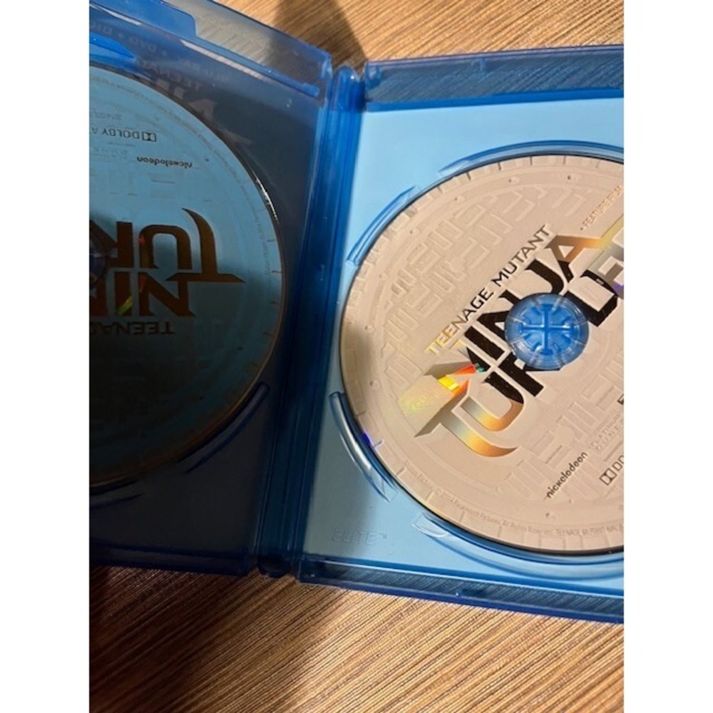 Teenage Mutant Ninja Turtles‎ Blu-Ray & Dvd - Picture 2 of 3